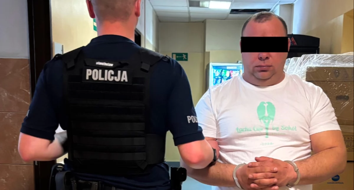 Działania służb, Nietrzeźwy mężczyzna stosował przemoc wobec swojej rodziny letni obywatel Ukrainy usłyszał zarzut - zdjęcie, fotografia
