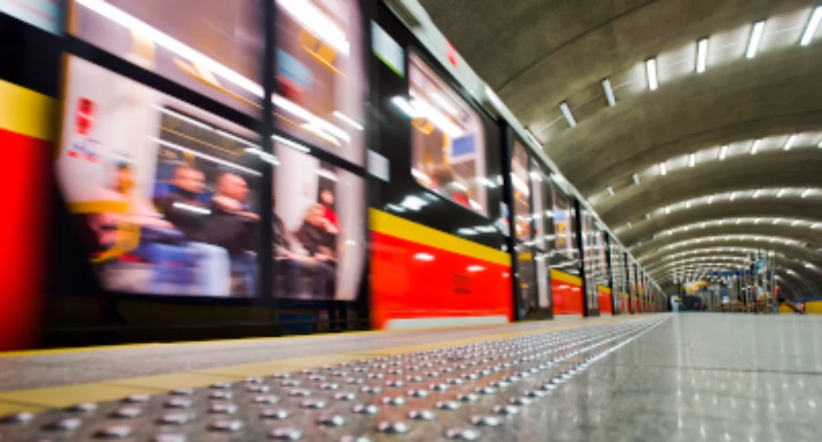 Urząd dzielnicy, Metro Ursusa ograniczenie hałasu lotniczego Tematy spotkania mieszkańcami Niedźwiadka - zdjęcie, fotografia