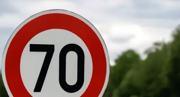 Ursus zabiega o uporządkowanie ograniczeń prędkości w Al. Jerozolimskich
