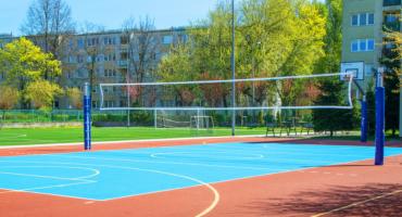 Nowe boisko czeka na uczniów w Sp 4